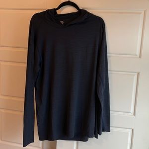 Lightweight performance longsleeve/hoodie